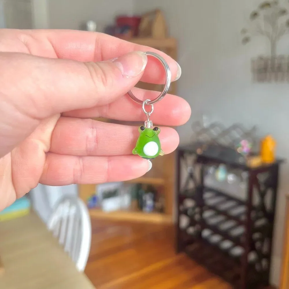 Green Glass Smiling Frog Toad Charm Key Chain